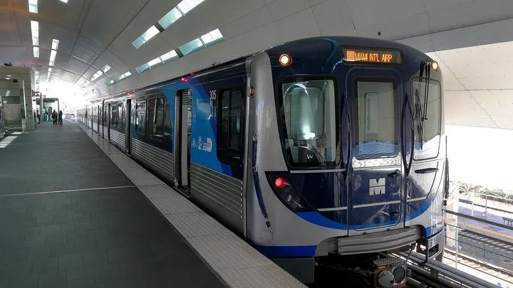 Надземный поезд Вайс-Сити и Metrorail Майами — реальность
